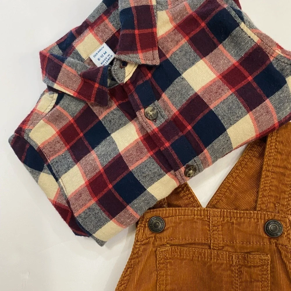 LIKE NEW✨OLD NAVY 6-12M👖2- PEICE overall and shirt/flannel✨🤎